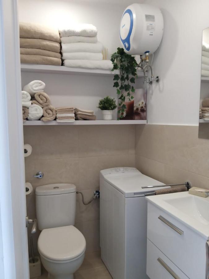 Neu Renoviertes, Huebsches Und Gemuetliches Appartement Mit Balkon Und Meerblick Costa De Antigua Ngoại thất bức ảnh