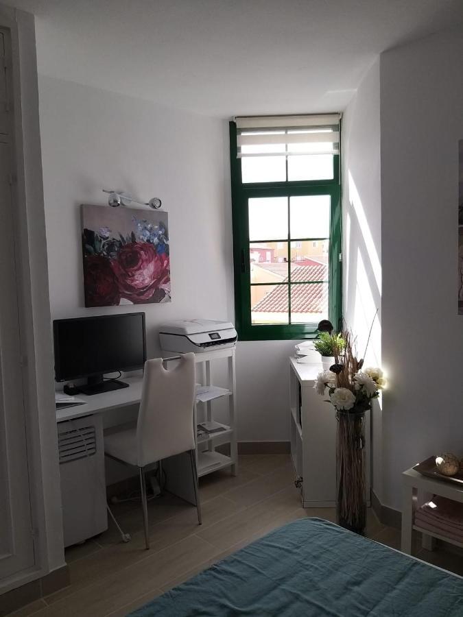 Neu Renoviertes, Huebsches Und Gemuetliches Appartement Mit Balkon Und Meerblick Costa De Antigua Ngoại thất bức ảnh